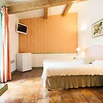 L'enclos Des Lauriers Roses Hotel 3*