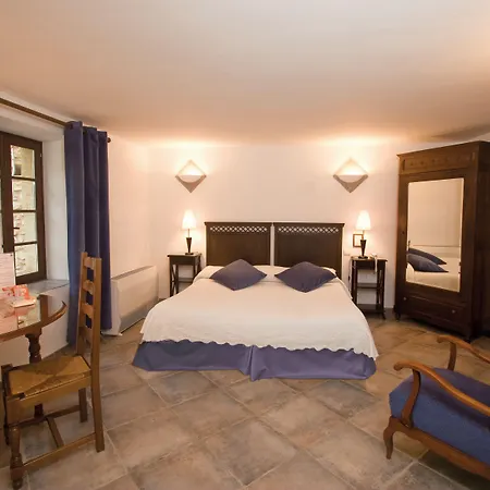 L'enclos Des Lauriers Roses 3*