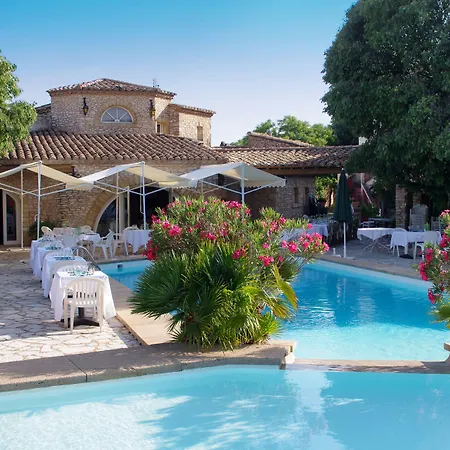 L'enclos Des Lauriers Roses 3*