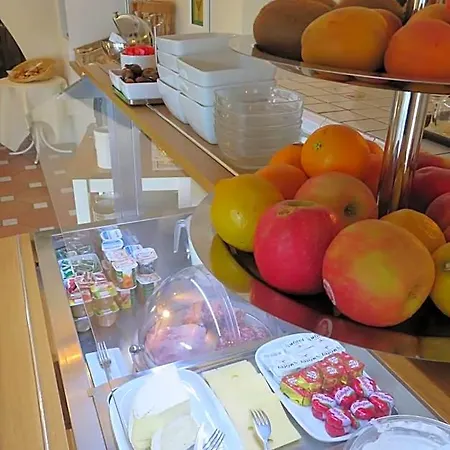 L'enclos Des Lauriers Roses Hotel