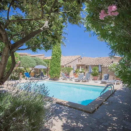 Hotel L'enclos Des Lauriers Roses 3*