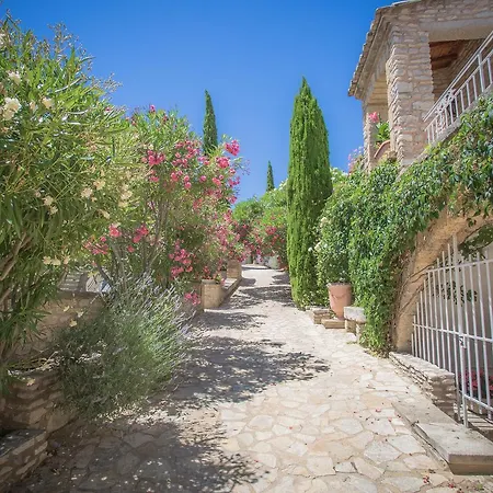 L'enclos Des Lauriers Roses Hotel 3*