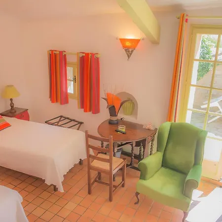 L'enclos Des Lauriers Roses Hotel