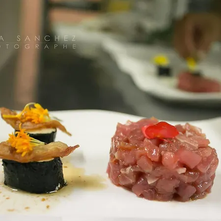 L'enclos Des Lauriers Roses Hotel