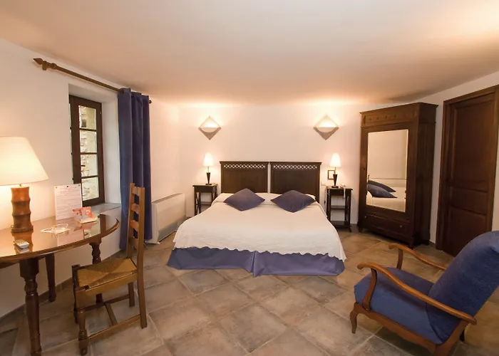 L'enclos Des Lauriers Roses 3*